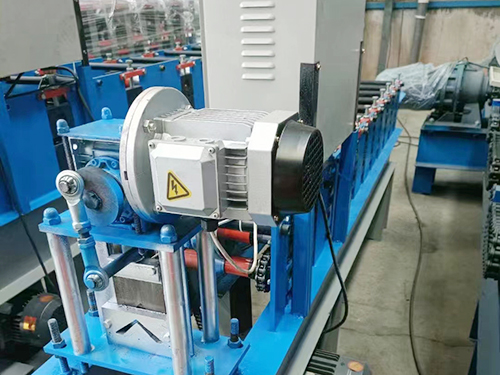 河南阴角地槽机